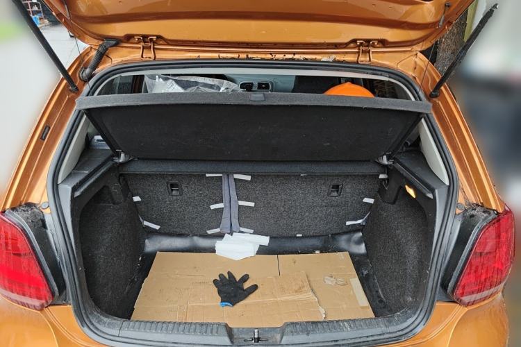 Used Volkswagen Polo 2016 1.6L Cross Polo Automatic Trunk