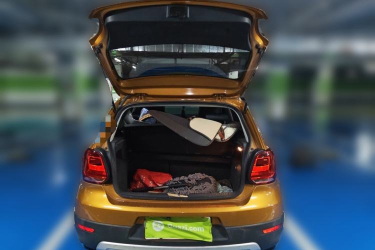 Used Volkswagen Polo 2016 1.6L Cross Polo Automatic Trunk