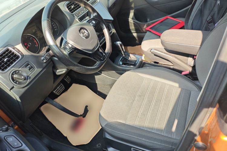 Used Volkswagen Polo 2018 1.5L Cross Polo Automatic Left Front Seat