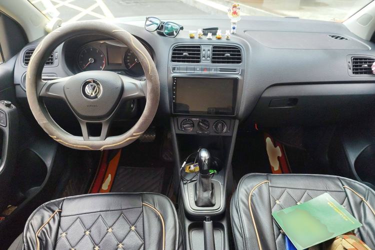 Used Volkswagen Polo 2018 1.5L Automatic Advanced Driving Model Center Console