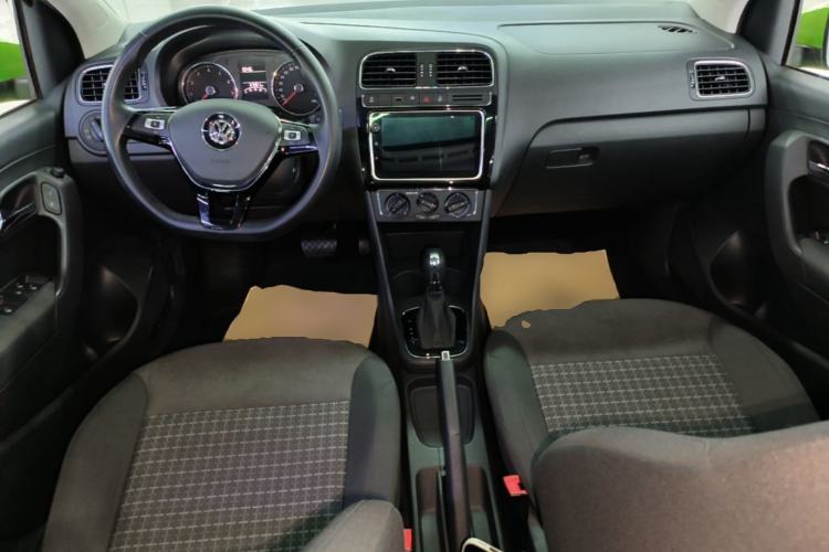 Used Volkswagen Polo 2018 1.5L Automatic Enjoyment Model Center Console