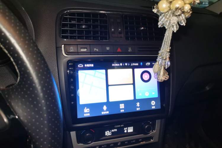 Used Volkswagen Polo 2018 1.5L Cross Polo Automatic Audio And AC Panel