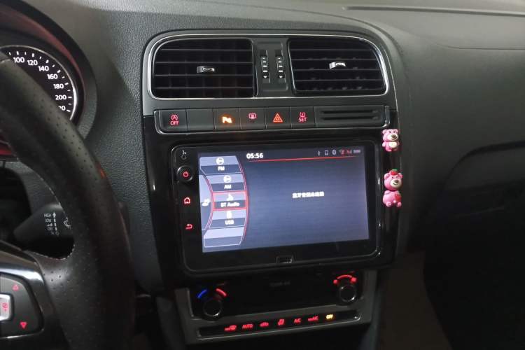 Used Volkswagen Polo 2018 1.5L Cross Polo Automatic Audio And AC Panel
