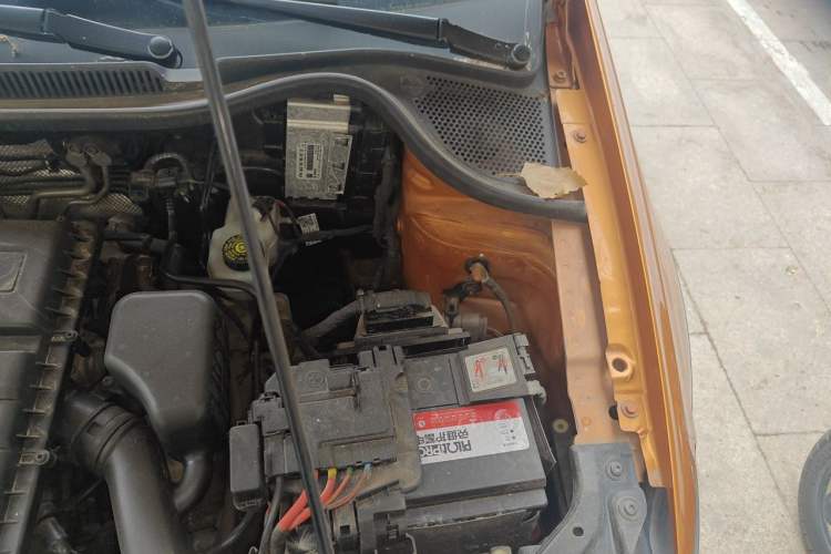 Used Volkswagen Polo 2018 1.5L Cross Polo Automatic Engine Bay Left