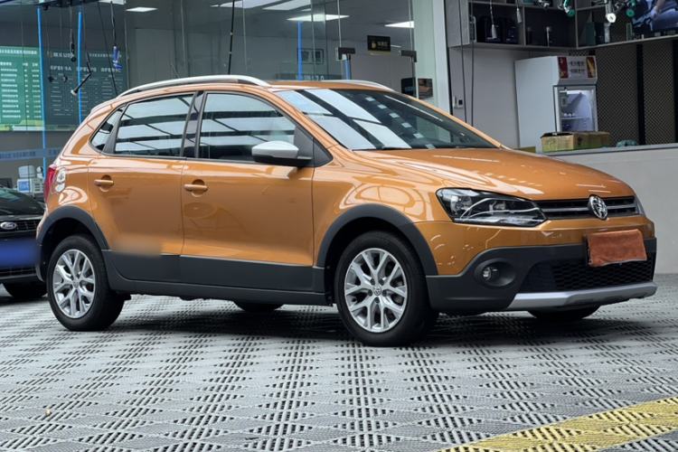 Used Volkswagen Polo 2018 1.5L Cross Polo Automatic Exterior 1