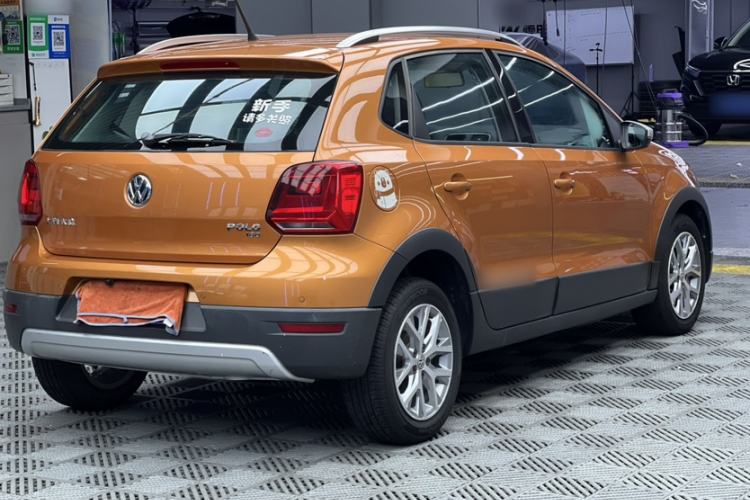 Used Volkswagen Polo 2018 1.5L Cross Polo Automatic Exterior 4