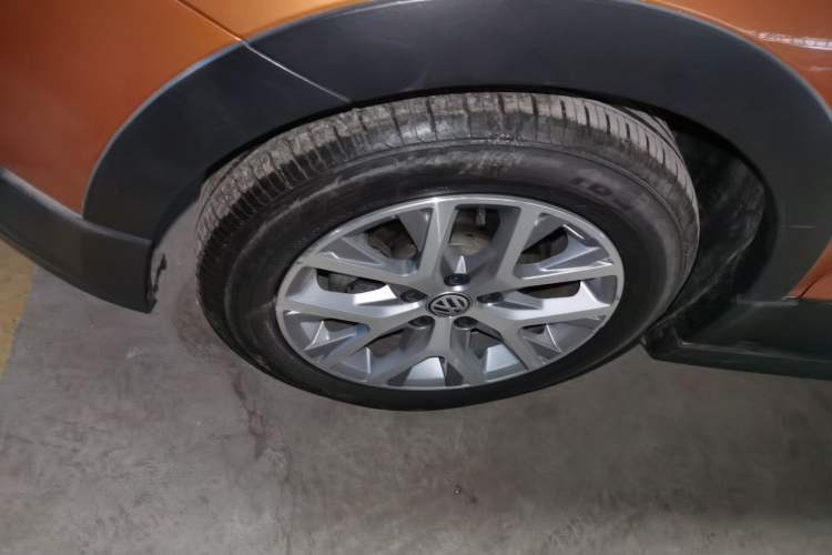 Used Volkswagen Polo 2018 1.5L Cross Polo Automatic Exterior 4