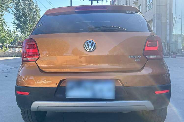 Used Volkswagen Polo 2018 1.5L Cross Polo Automatic Exterior 5