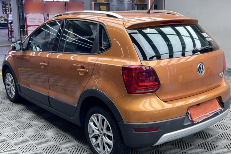 Used Volkswagen Polo 2018 1.5L Cross Polo Automatic Exterior 9