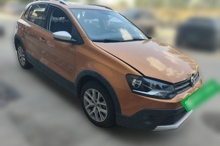 Used Volkswagen Polo 2018 1.5L Cross Polo Automatic Front Right 45 Deg