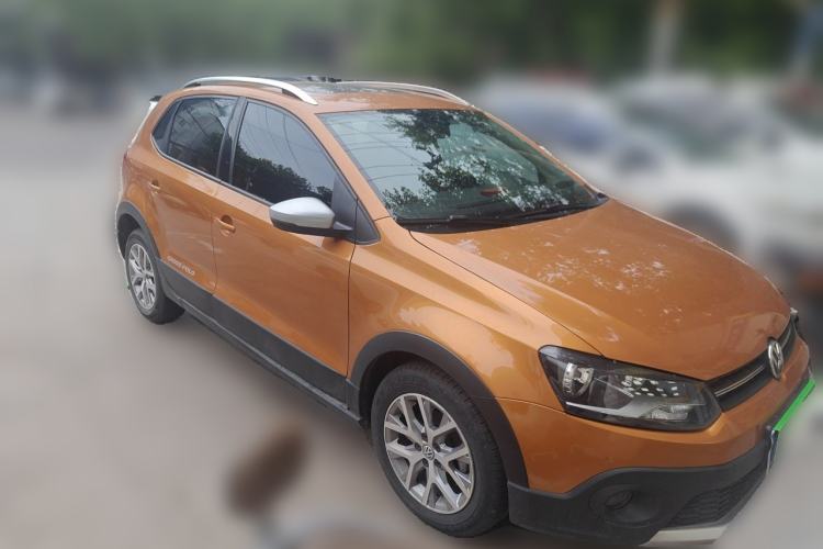 Used Volkswagen Polo 2018 1.5L Cross Polo Automatic Front Right 45 Deg