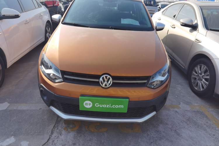 Used Volkswagen Polo 2018 1.5L Cross Polo Automatic Front