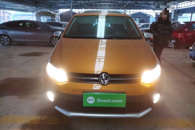 Used Volkswagen Polo 2018 1.5L Cross Polo Automatic Front