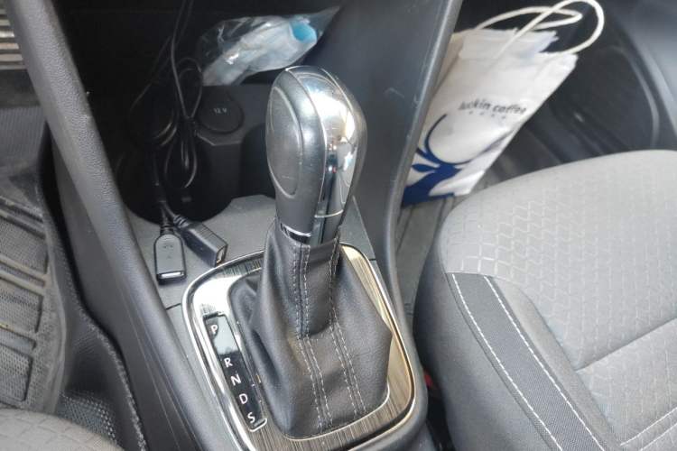 Used Volkswagen Polo 2018 1.5L Cross Polo Automatic Gear Lever