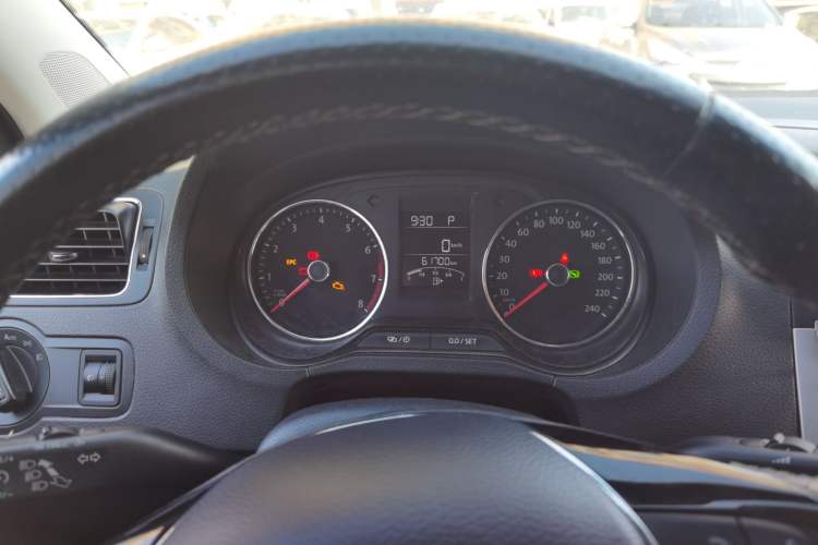 Used Volkswagen Polo 2018 1.5L Cross Polo Automatic Instrument Cluster