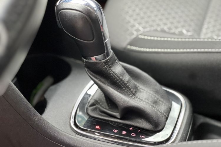 Used Volkswagen Polo 2018 1.5L Cross Polo Automatic Interior 8