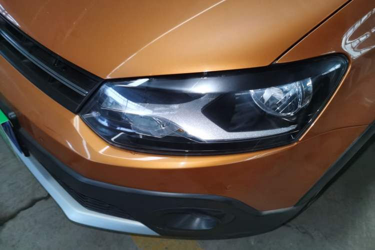 Used Volkswagen Polo 2018 1.5L Cross Polo Automatic Left Front Headlight
