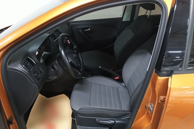 Used Volkswagen Polo 2018 1.5L Cross Polo Automatic Left Front Seat