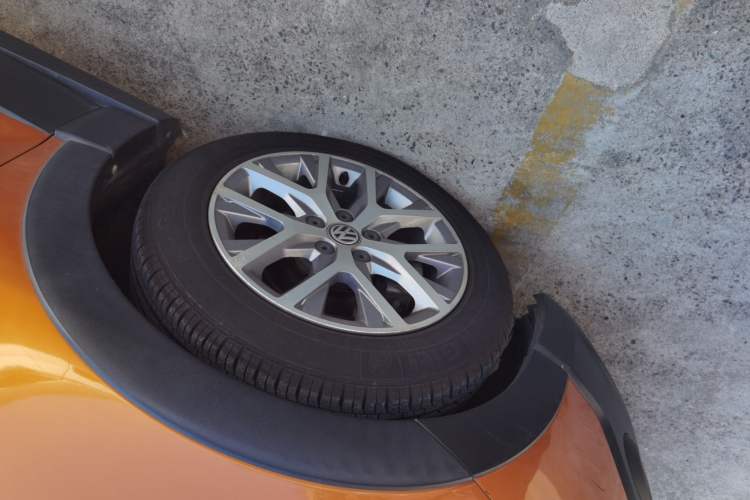 Used Volkswagen Polo 2018 1.5L Cross Polo Automatic Left Front Wheel Hub
