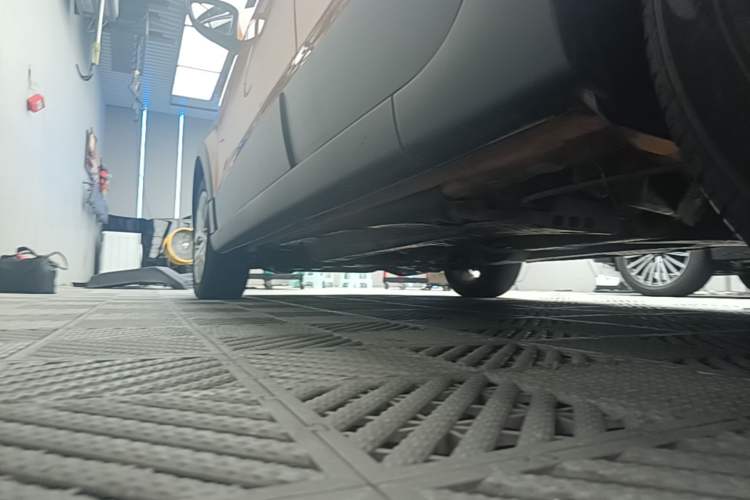 Used Volkswagen Polo 2018 1.5L Cross Polo Automatic Left Side Sill