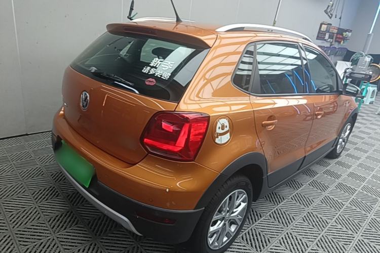 Used Volkswagen Polo 2018 1.5L Cross Polo Automatic Rear Right 45 Deg