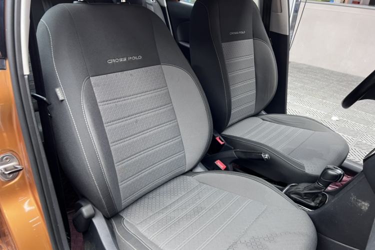 Used Volkswagen Polo 2018 1.5L Cross Polo Automatic Right Front Seat