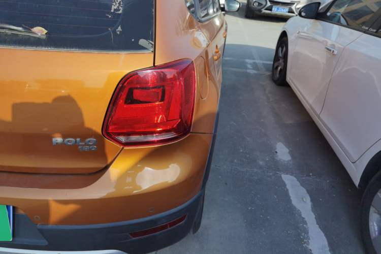 Used Volkswagen Polo 2018 1.5L Cross Polo Automatic Right Rear Taillight