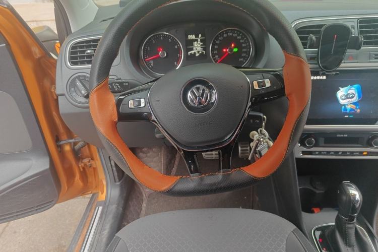Used Volkswagen Polo 2018 1.5L Cross Polo Automatic Steering Wheel