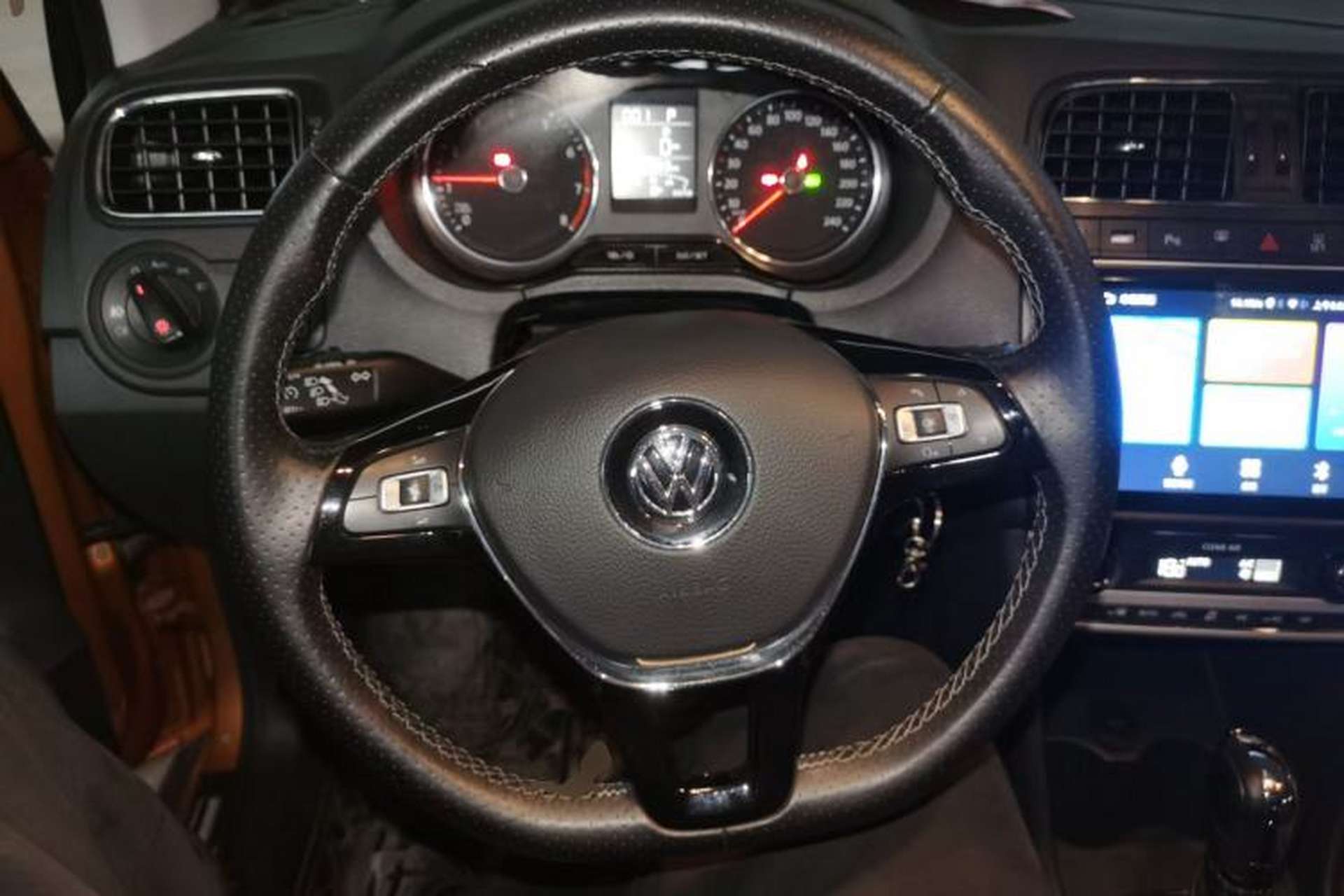 Used Volkswagen Polo 2018 1.5L Cross Polo Automatic Steering Wheel