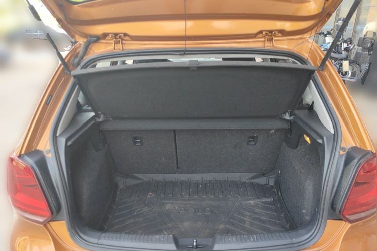 Used Volkswagen Polo 2018 1.5L Cross Polo Automatic Trunk