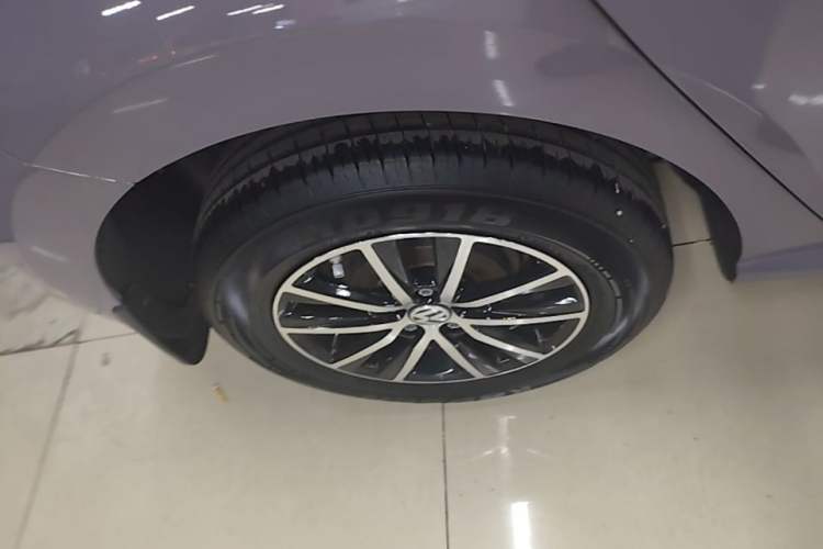 Used Volkswagen Polo 2018 1.5L Automatic Advanced Driving Model Right Rear Wheel Hub
