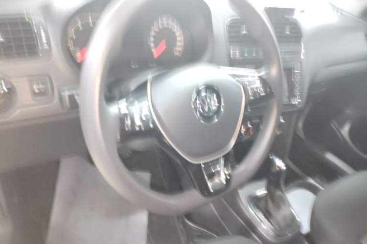 Used Volkswagen Polo 2018 1.5L Automatic Advanced Driving Model Steering Wheel