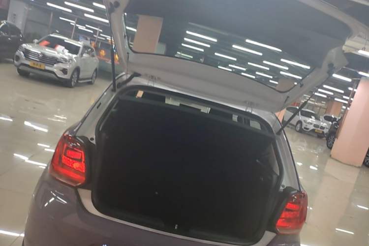 Used Volkswagen Polo 2018 1.5L Automatic Advanced Driving Model Trunk