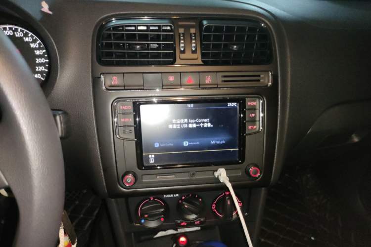 Used Volkswagen Polo 2018 1.5L Automatic Advanced Driving Model Audio And AC Panel