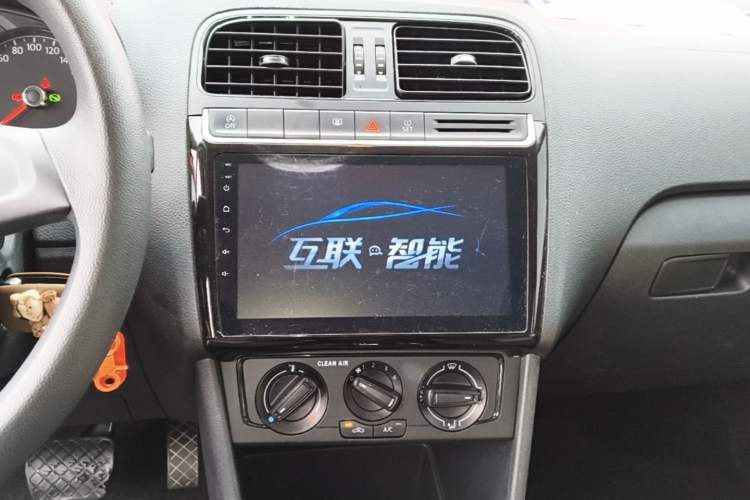 Used Volkswagen Polo 2018 1.5L Automatic Advanced Driving Model Audio And AC Panel