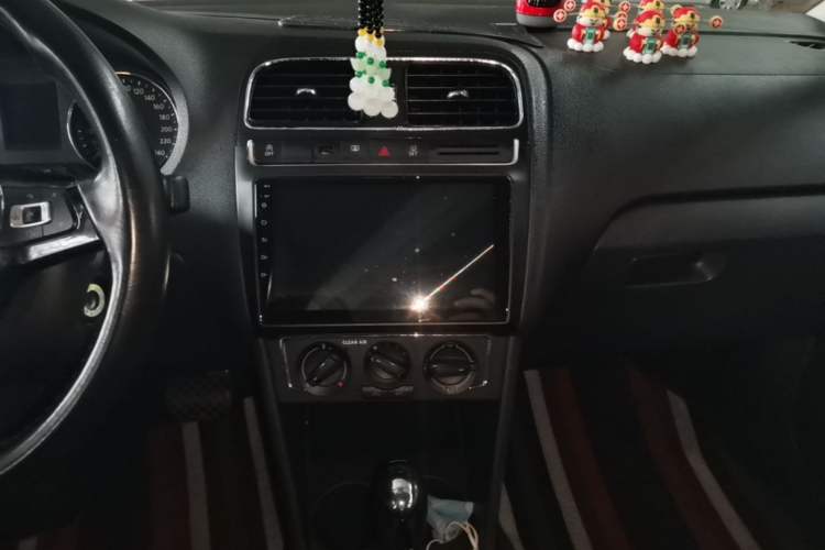 Used Volkswagen Polo 2018 1.5L Automatic Enjoyment Model Audio And AC Panel