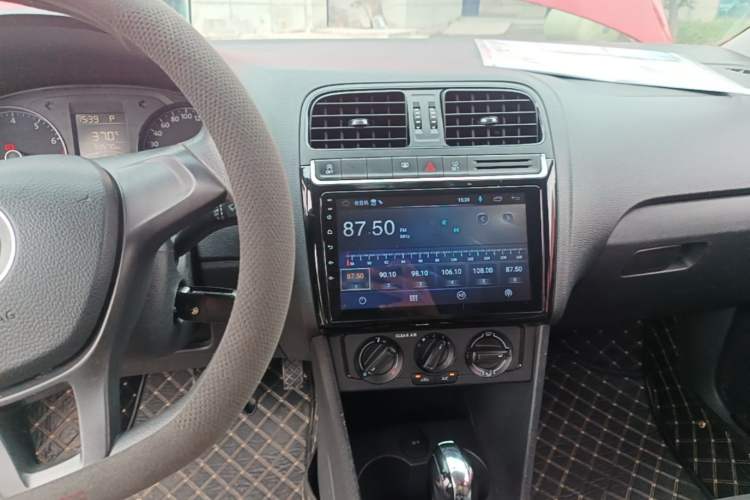 Used Volkswagen Polo 2018 1.5L Automatic Advanced Driving Model Audio And AC Panel