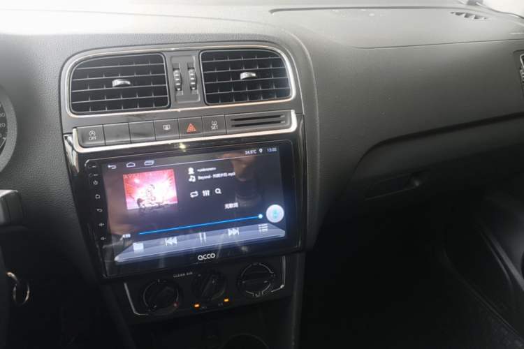 Used Volkswagen Polo 2018 1.5L Automatic Enjoyment Model Audio And AC Panel