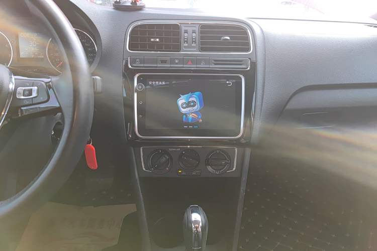 Used Volkswagen Polo 2018 1.5L Automatic Enjoyment Model Audio And AC Panel