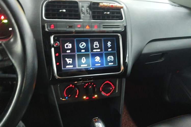 Used Volkswagen Polo 2018 1.5L Automatic Enjoyment Model Audio And AC Panel