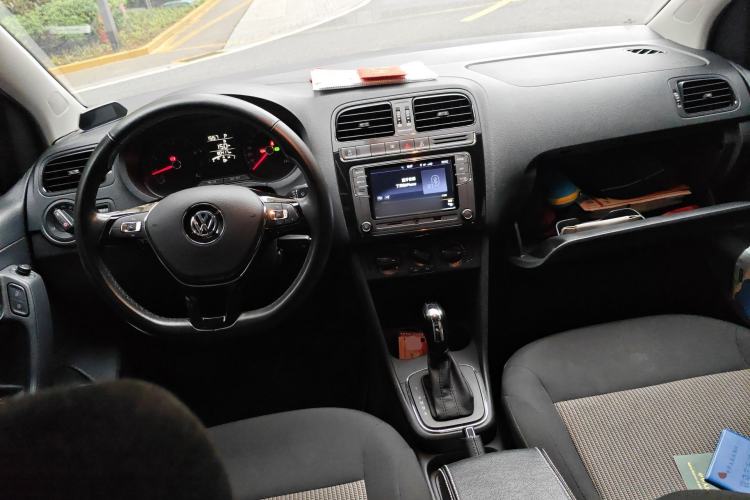 Used Volkswagen Polo 2018 1.5L Automatic Advanced Driving Model Center Console