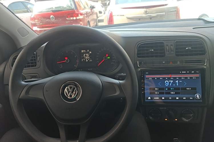 Used Volkswagen Polo 2018 1.5L Automatic Advanced Driving Model Center Console