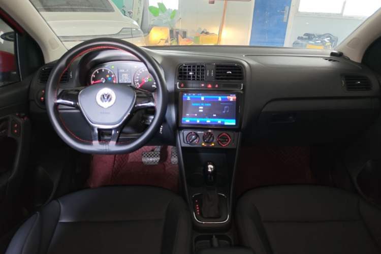 Used Volkswagen Polo 2018 1.5L Automatic Advanced Driving Model Center Console