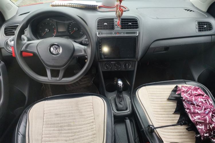 Used Volkswagen Polo 2018 1.5L Automatic Advanced Driving Model Center Console