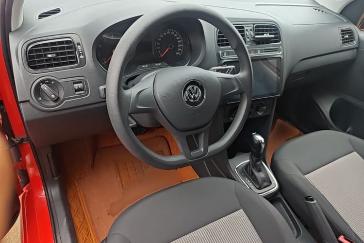 Used Volkswagen Polo 2018 1.5L Automatic Advanced Driving Model Center Console