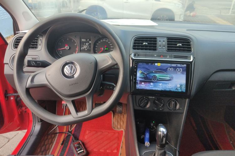 Used Volkswagen Polo 2018 1.5L Automatic Advanced Driving Model Center Console