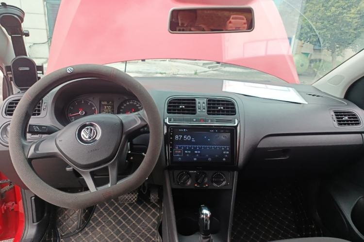 Used Volkswagen Polo 2018 1.5L Automatic Advanced Driving Model Center Console