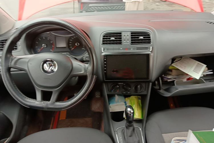 Used Volkswagen Polo 2018 1.5L Automatic Advanced Driving Model Center Console