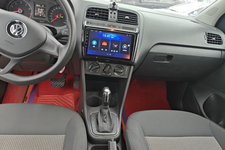 Used Volkswagen Polo 2018 1.5L Automatic Advanced Driving Model Center Console