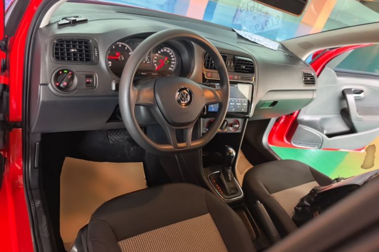 Used Volkswagen Polo 2018 1.5L Automatic Advanced Driving Model Center Console